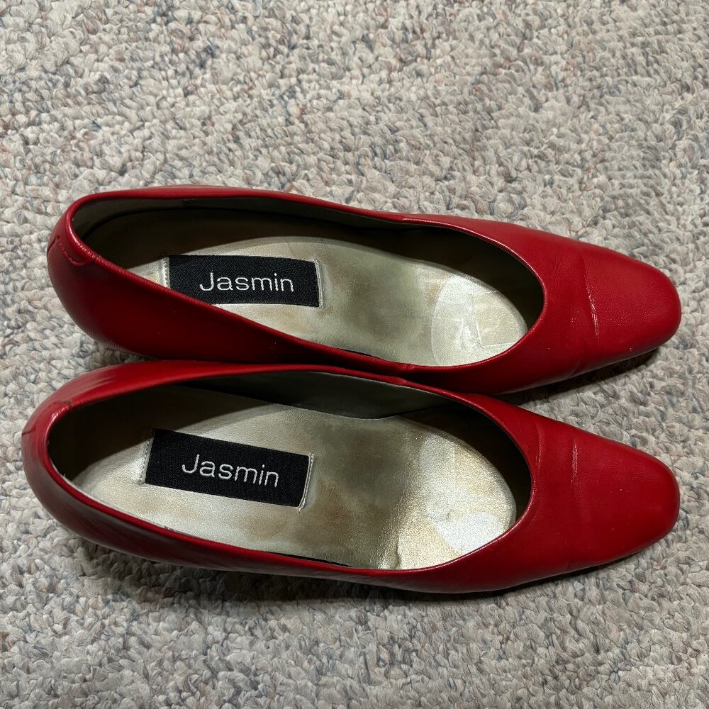 Vintage Jasmin Leather Pumps